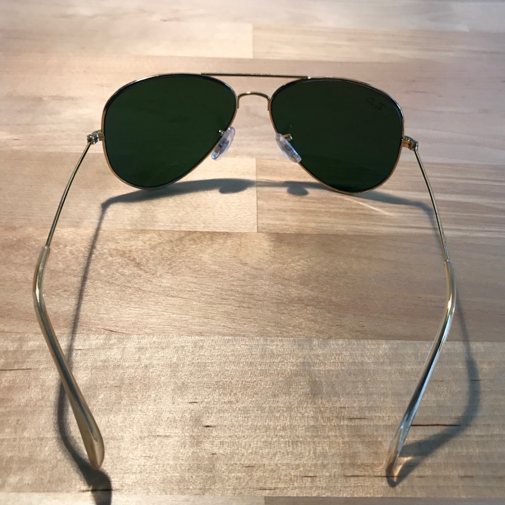 Ray-Ban Classic Aviator Sunglasses - Picture 8 of 11
